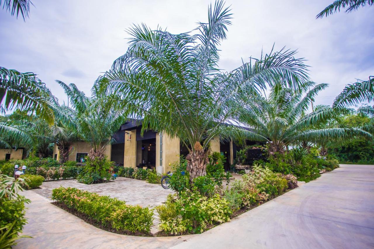 פראן בורי Palm Pran Resort מראה חיצוני תמונה
